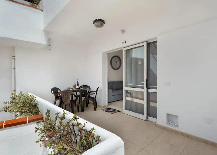 Sunset Lux Floritas Апартаменти